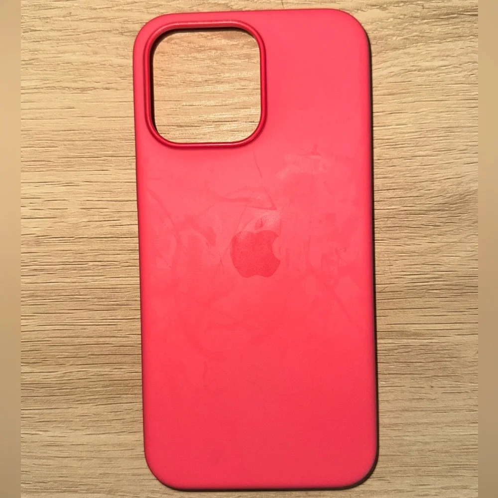 Apple Silicone iPhone 15 Pro Max Vibrant Pink iPhone Case - Picture 1 of 2